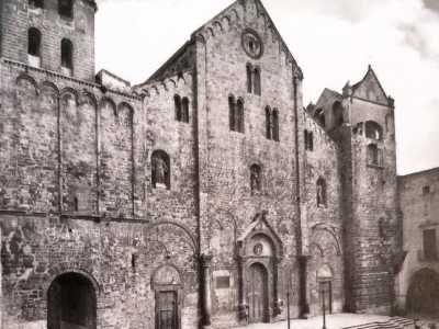 Nella Basilica invece negli anni 30...